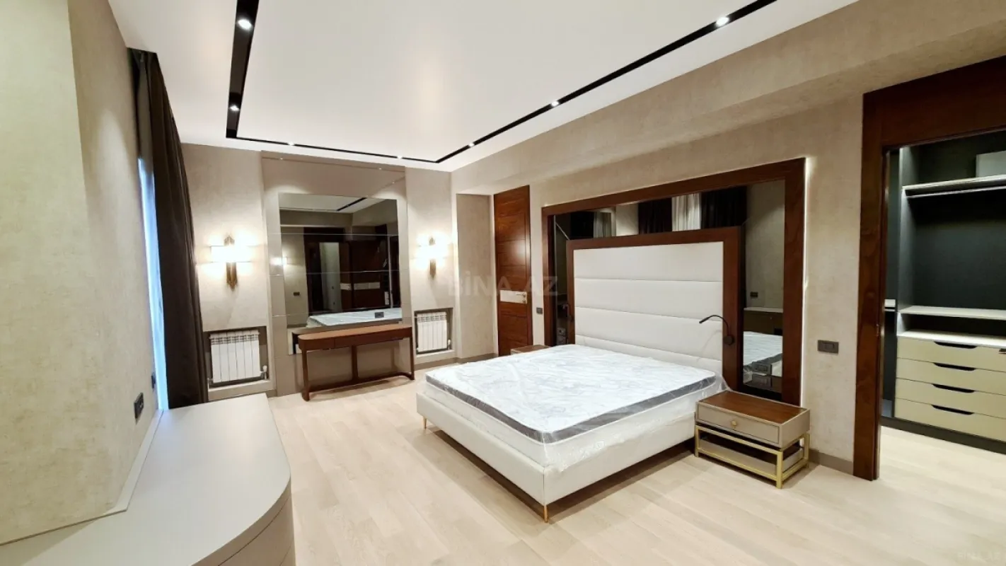 Kirayə verilir 4 otaqlı mənzil 207 m²