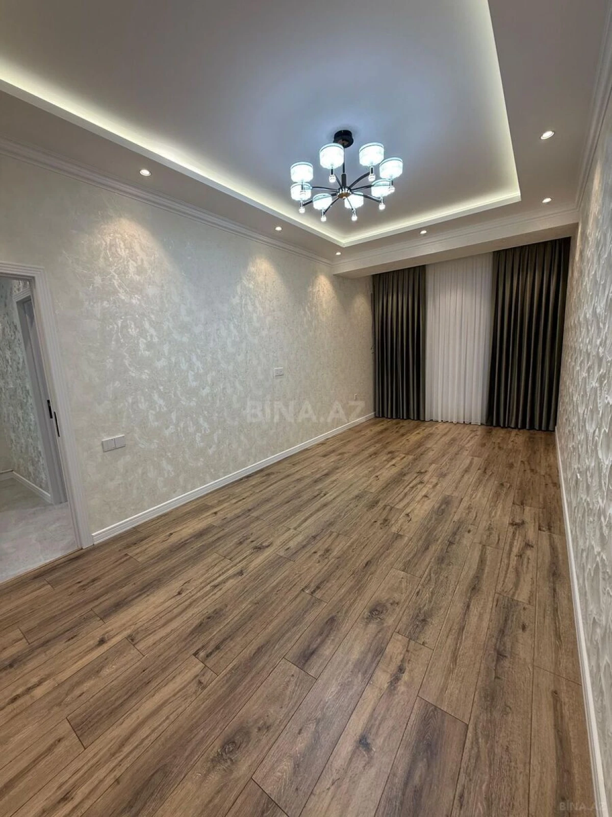 Satılır 2 otaqlı mənzil 69 m²