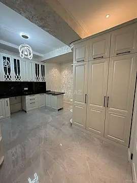 Satılır 2 otaqlı mənzil 69 m²
