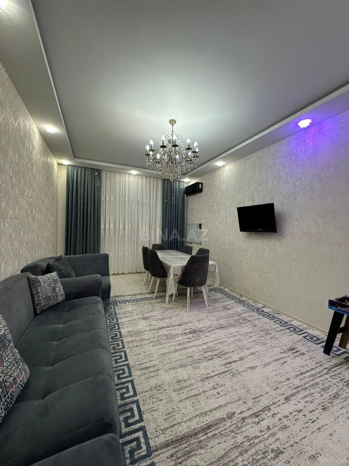 Satılır 3 otaqlı mənzil 98 m²
