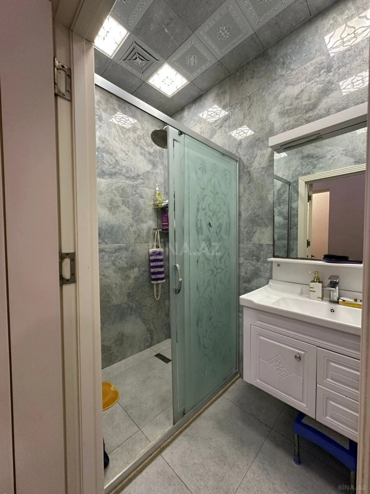 Satılır 3 otaqlı mənzil 98 m²