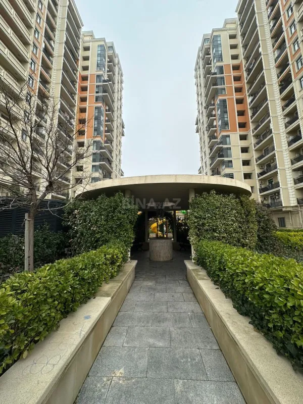 Satılır 3 otaqlı mənzil 98 m²