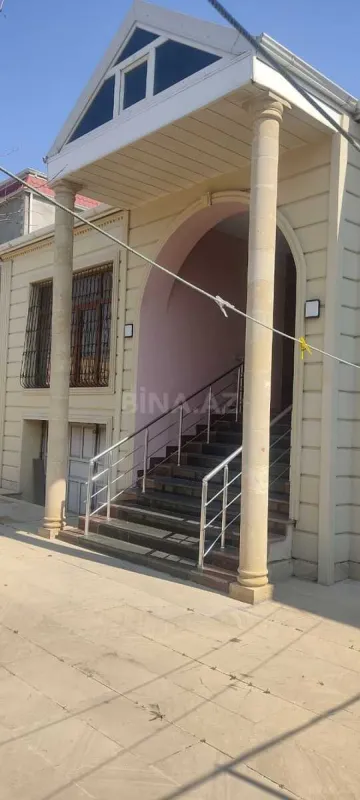 Satılır 4 otaqlı həyət evi 130 m²