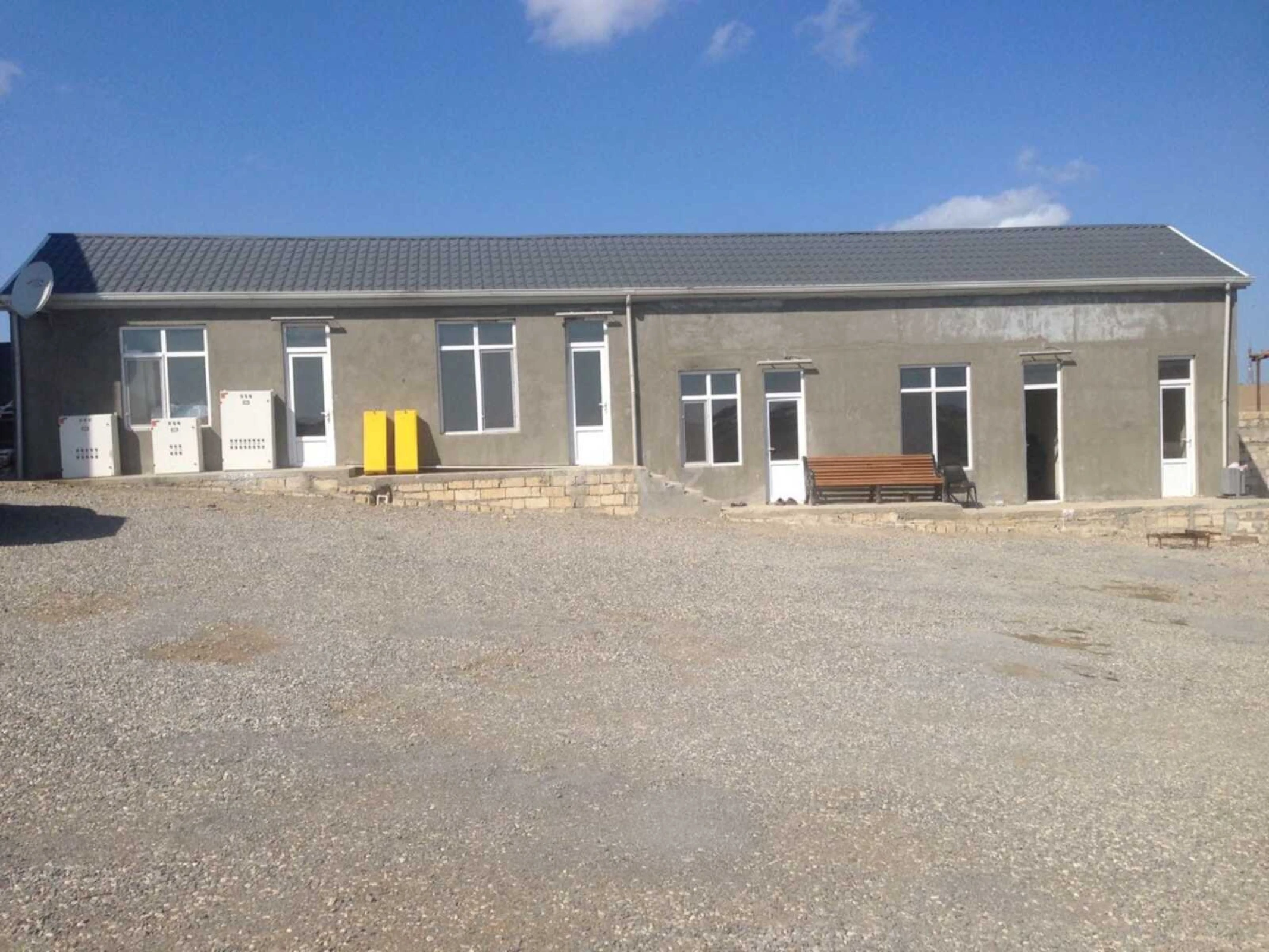 Satılır obyekt 700 m²