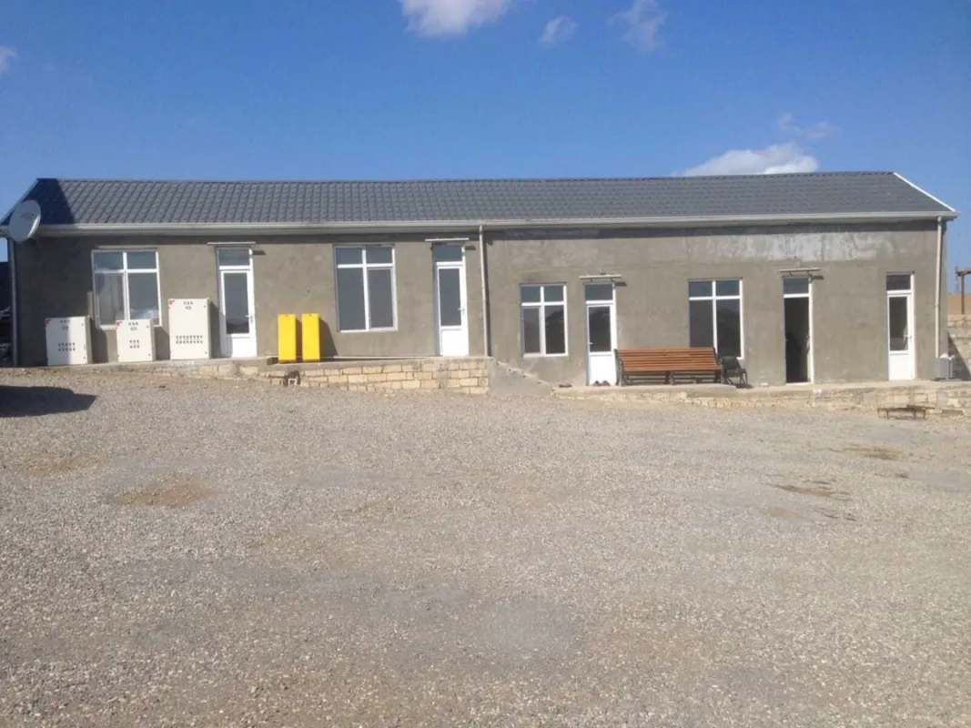 Satılır obyekt 700 m²