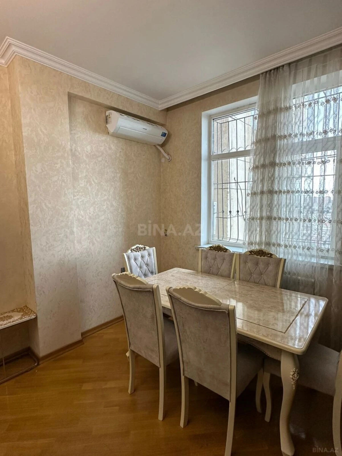 Satılır 3 otaqlı mənzil 102 m²