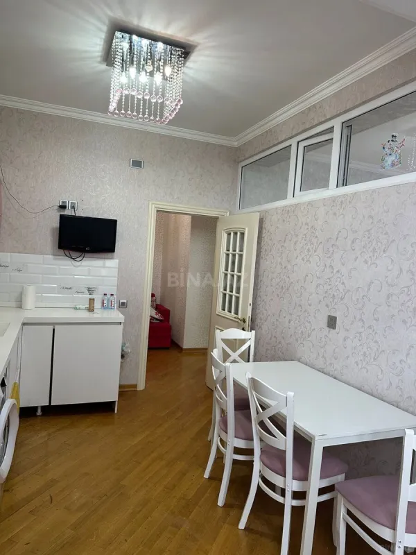 Satılır 3 otaqlı mənzil 102 m²