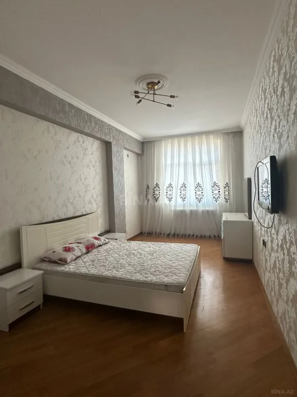 Satılır 3 otaqlı mənzil 102 m²
