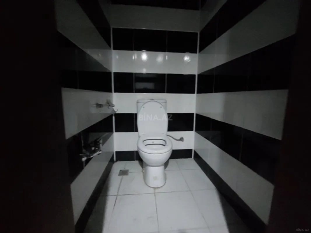 Satılır obyekt 300 m²