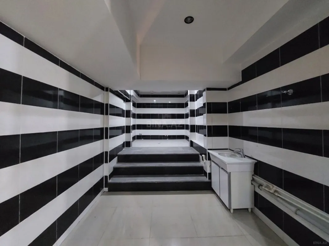 Satılır obyekt 300 m²