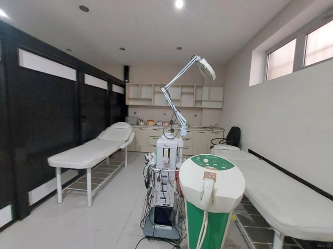 Satılır obyekt 300 m²