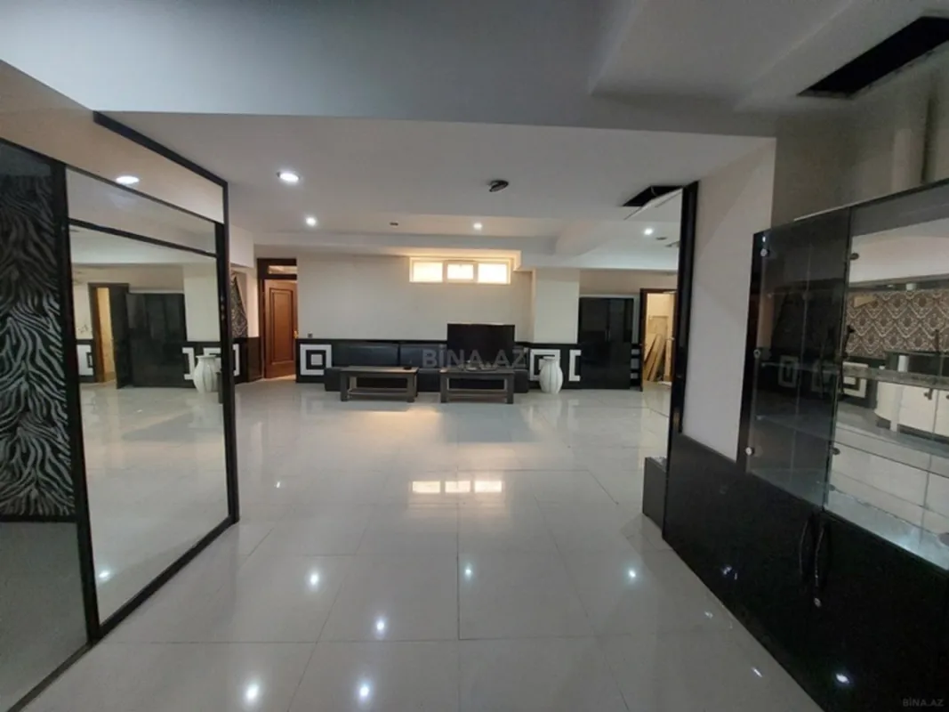 Satılır obyekt 300 m²