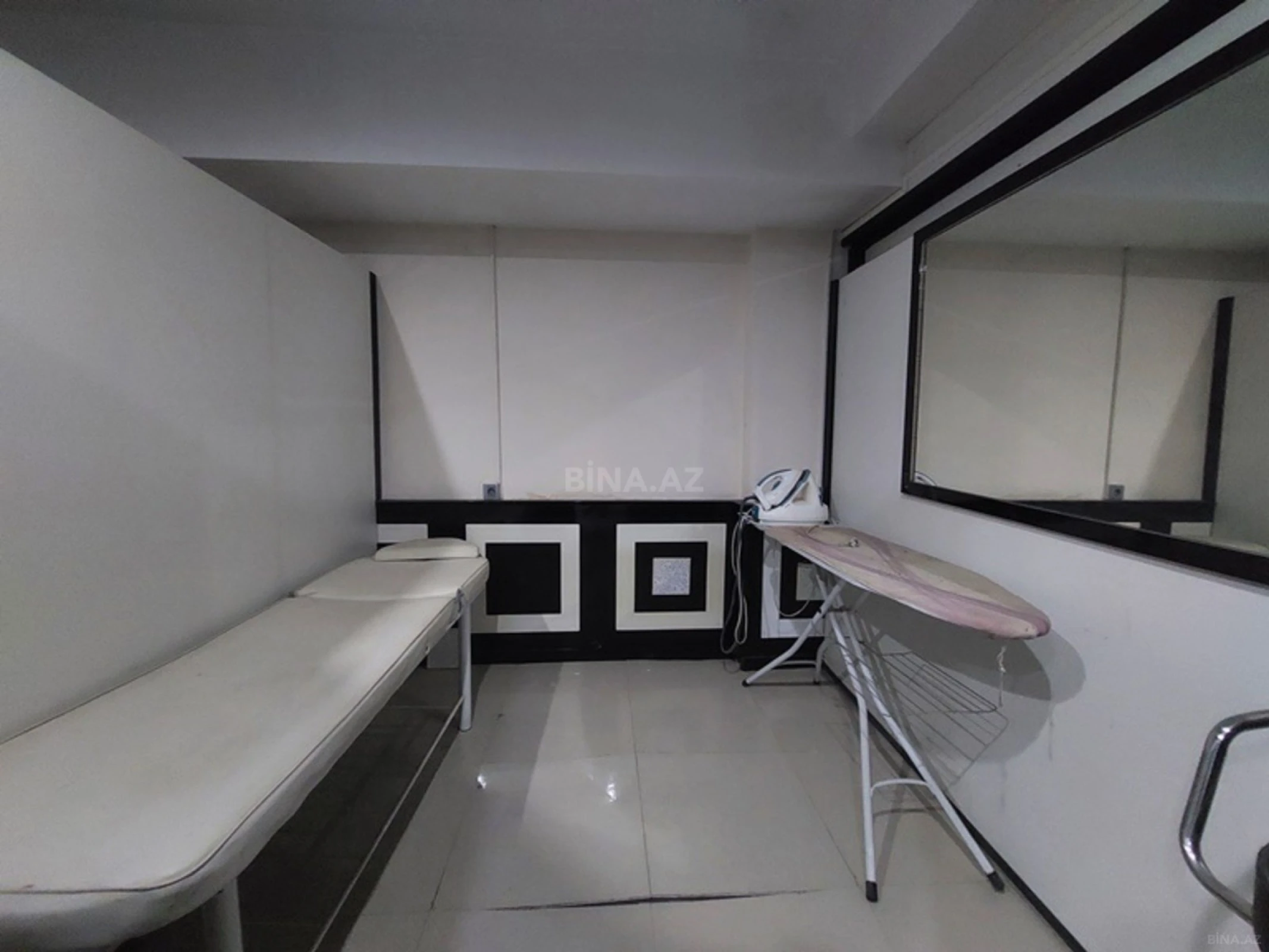 Satılır obyekt 300 m²