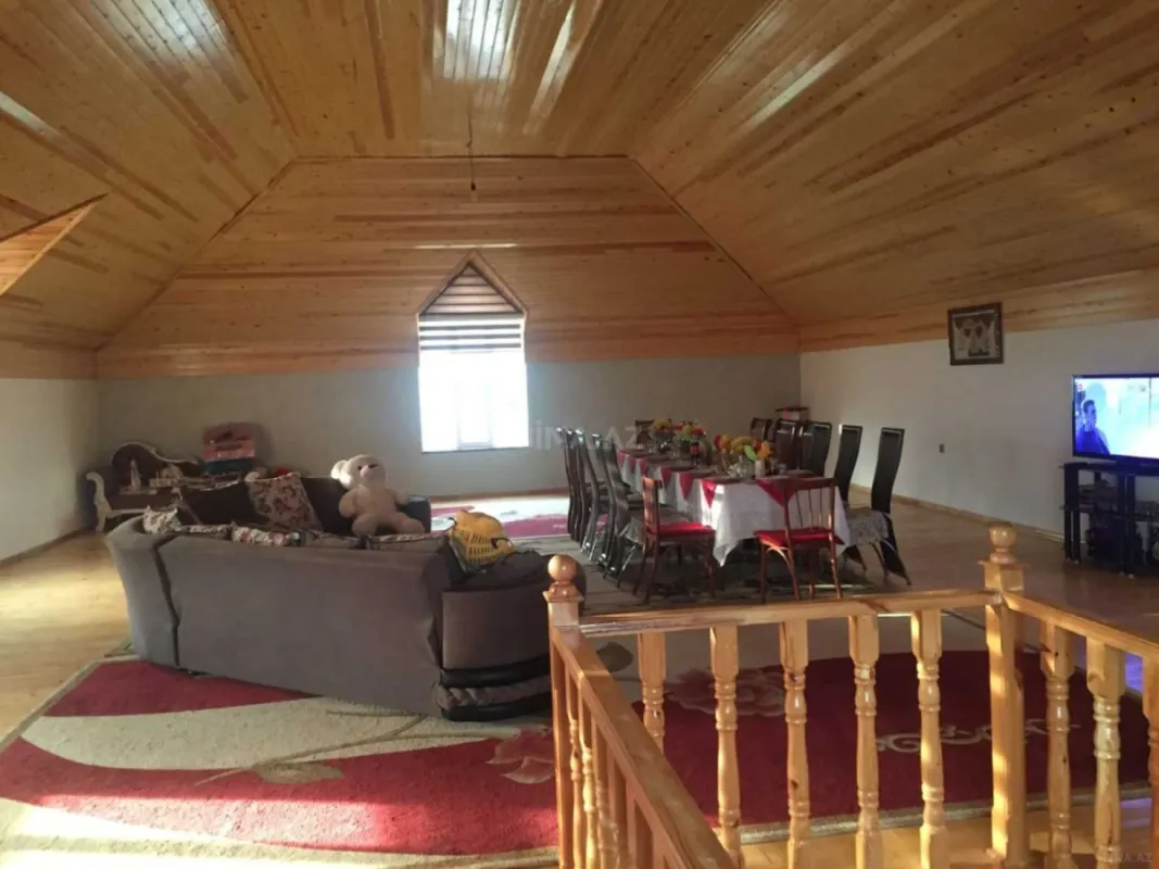 Satılır 5 otaqlı həyət evi 218 m²