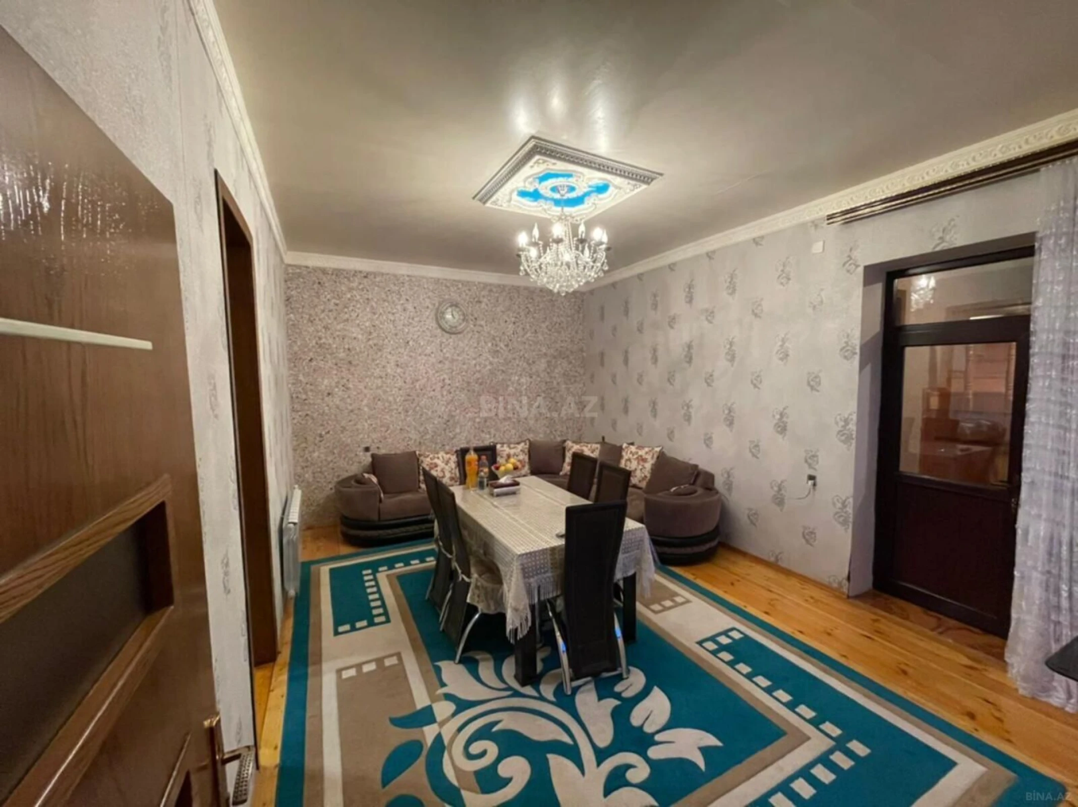 Satılır 5 otaqlı həyət evi 218 m²