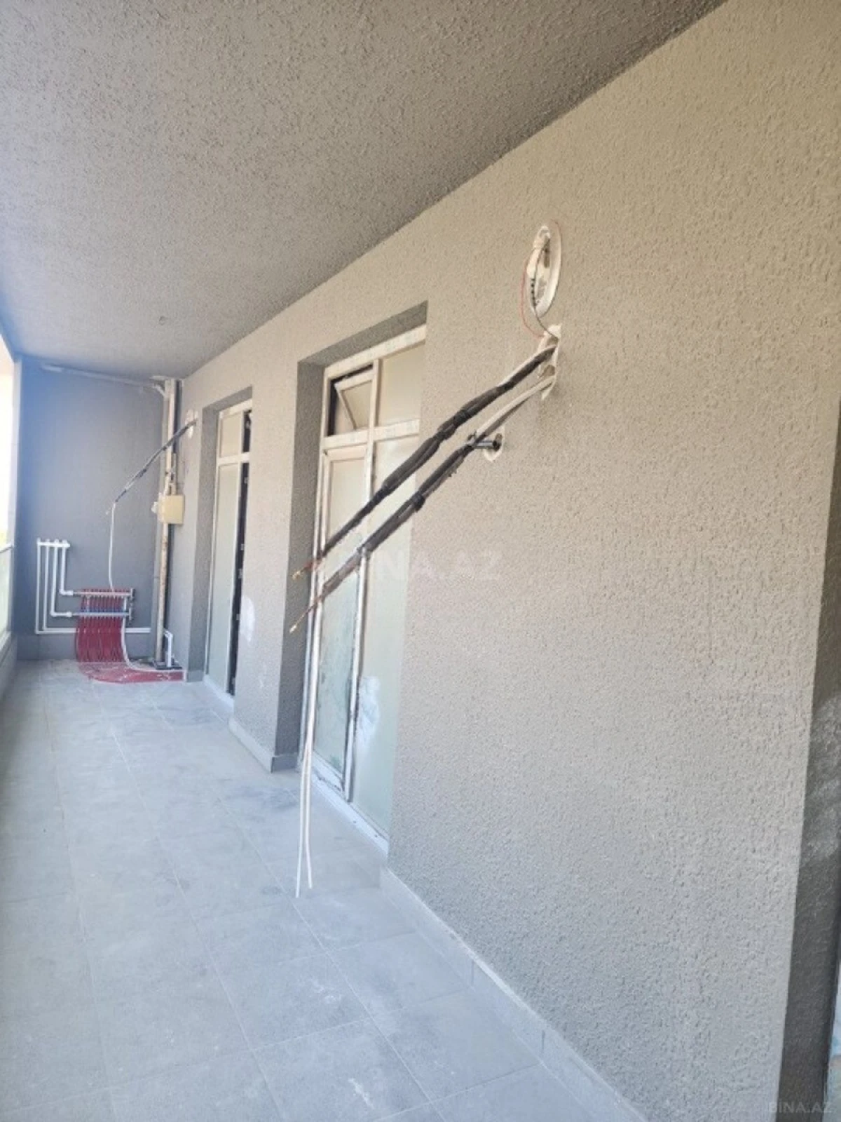 Satılır 3 otaqlı mənzil 148 m²