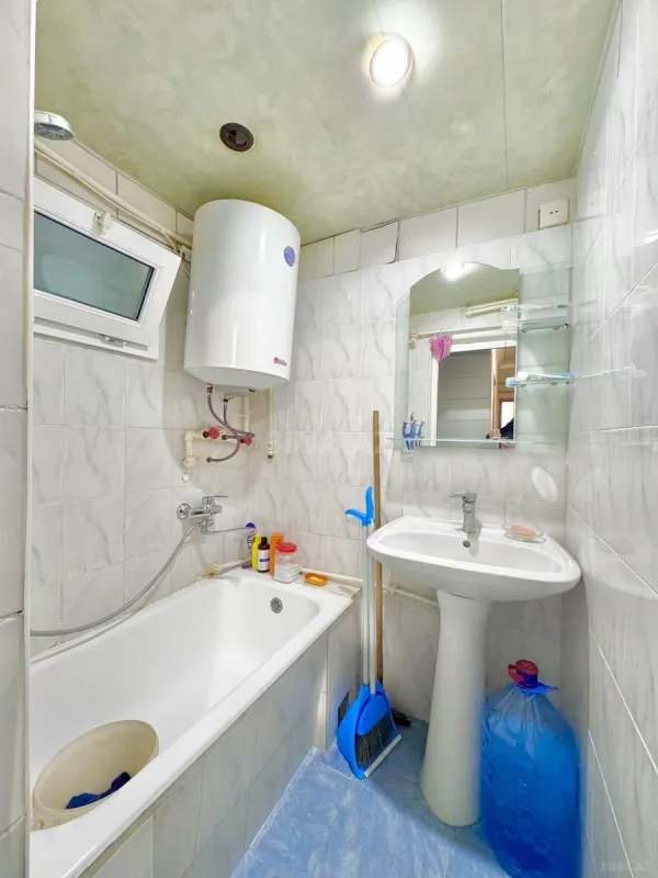 Satılır 2 otaqlı mənzil 55 m²