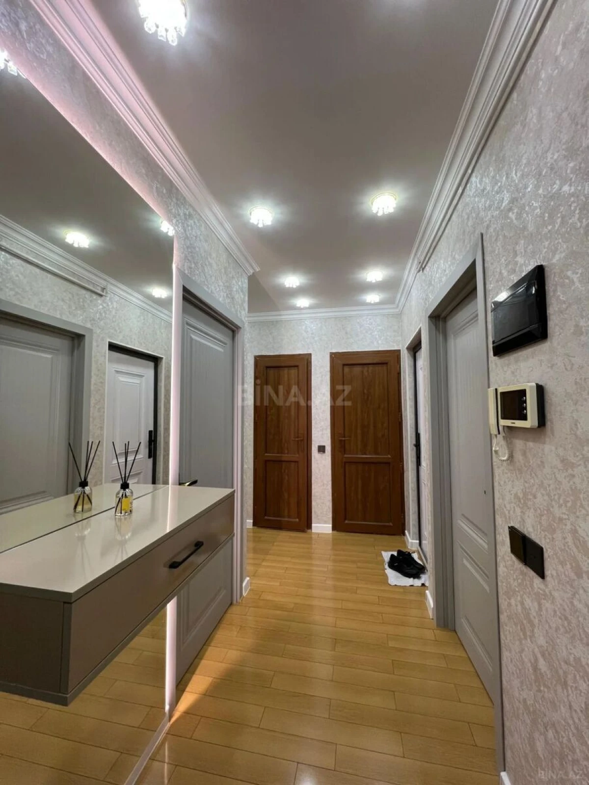 Satılır 3 otaqlı mənzil 65 m²