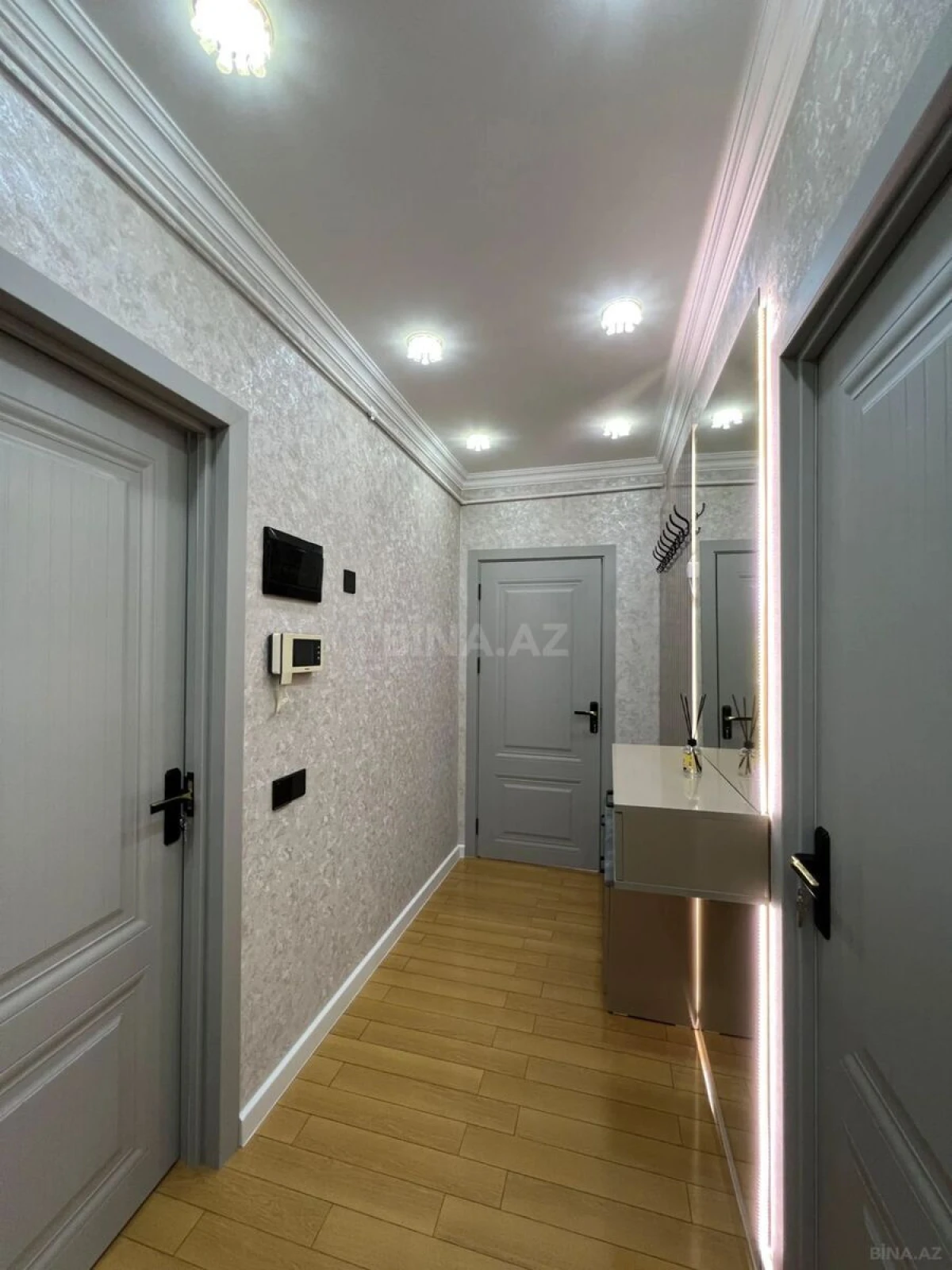 Satılır 3 otaqlı mənzil 65 m²