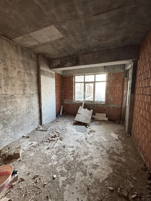 Satılır 1 otaqlı mənzil 55 m²