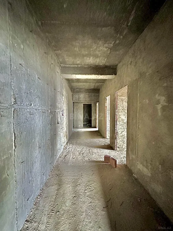 Satılır 3 otaqlı mənzil 128 m²