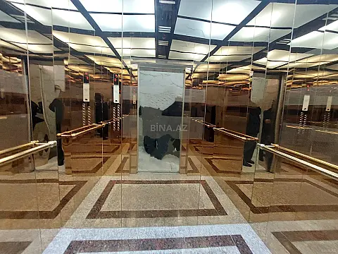 Satılır 2 otaqlı mənzil 118 m²