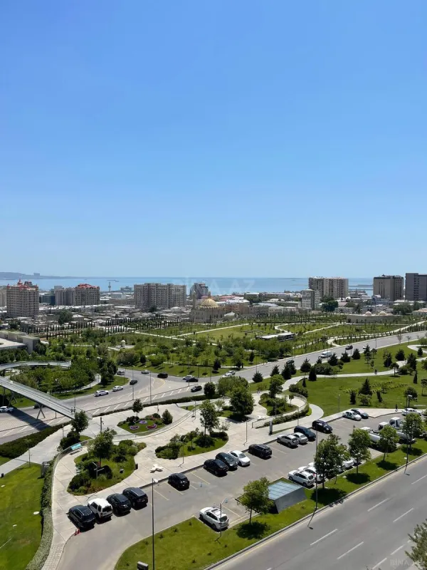 Kirayə verilir 3 otaqlı mənzil 150 m²