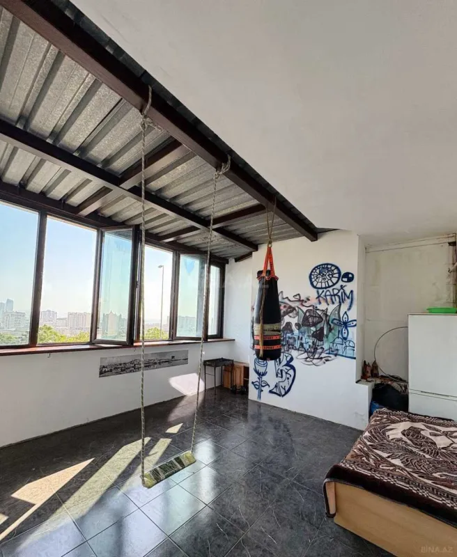 Kirayə verilir 3 otaqlı mənzil 150 m²