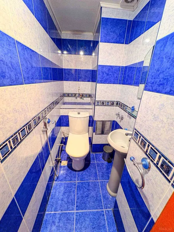 Kirayə verilir 3 otaqlı mənzil 150 m²