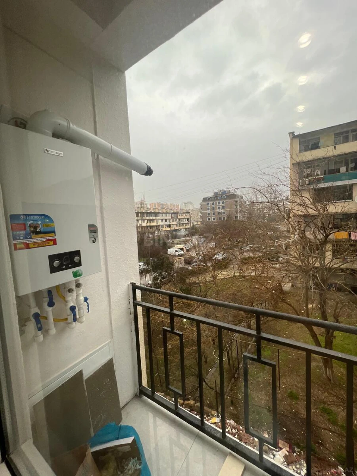 Satılır 2 otaqlı mənzil 90 m²