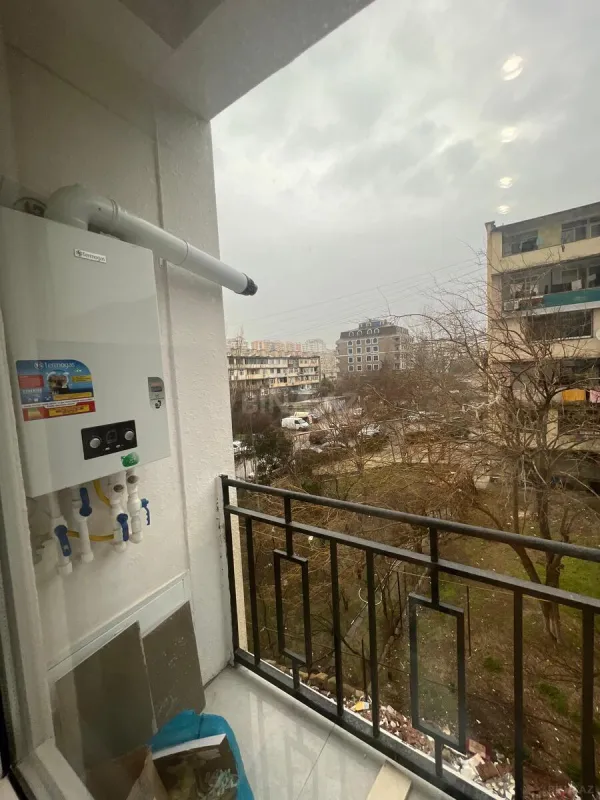 Satılır 2 otaqlı mənzil 90 m²