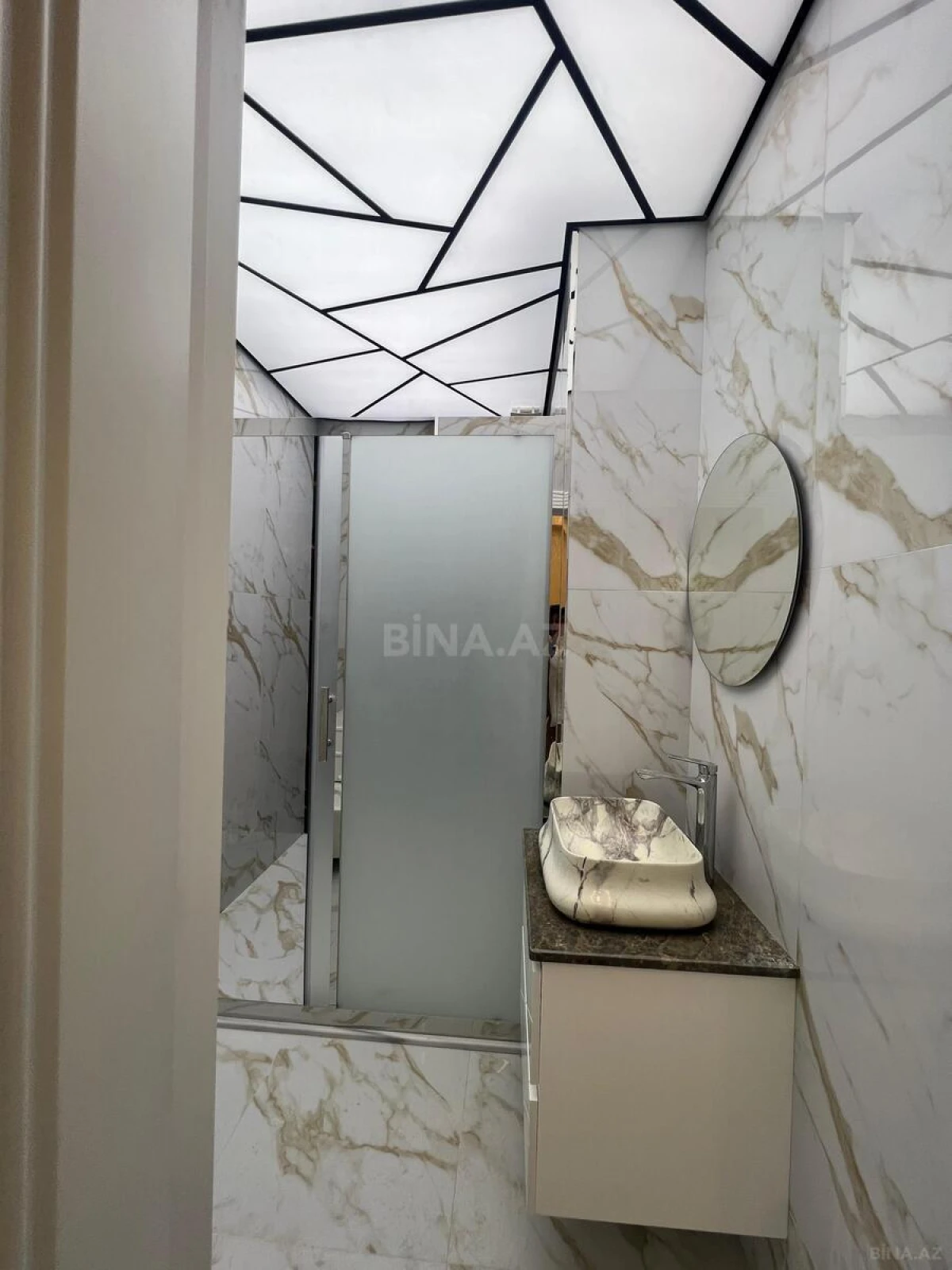 Satılır 2 otaqlı mənzil 90 m²