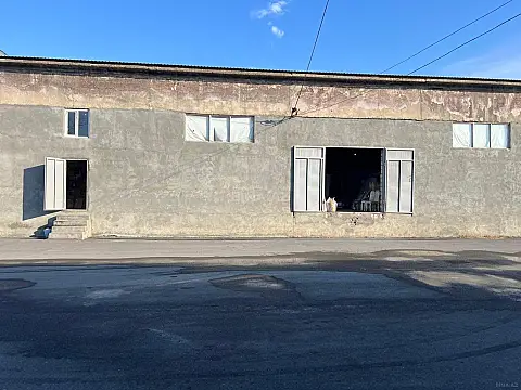 Kirayə verilir obyekt 3500 m² — Şəki 3500.00 m²