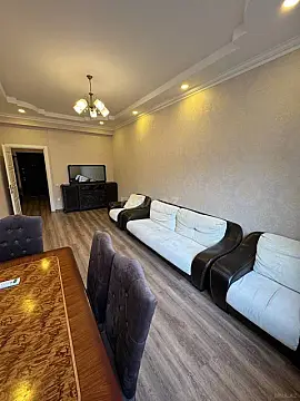 Satılır 2 otaqlı mənzil 60 m²