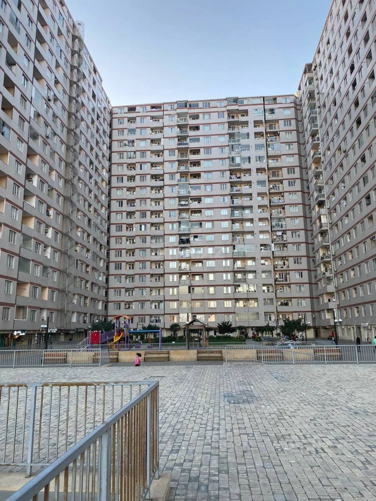 Satılır 2 otaqlı mənzil 60 m²