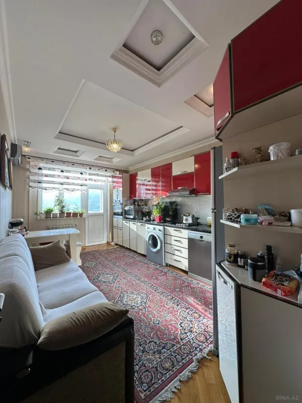 Satılır 2 otaqlı mənzil 94 m²