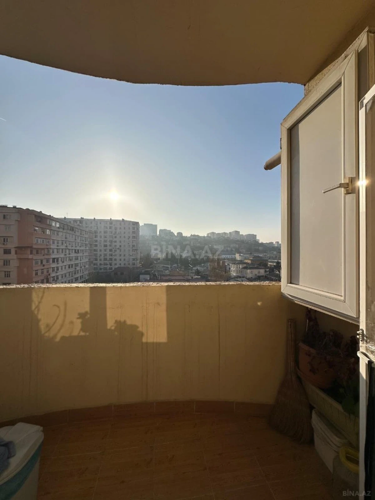 Satılır 2 otaqlı mənzil 94 m²