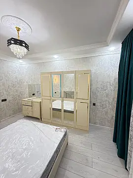 Satılır 2 otaqlı mənzil 65 m²