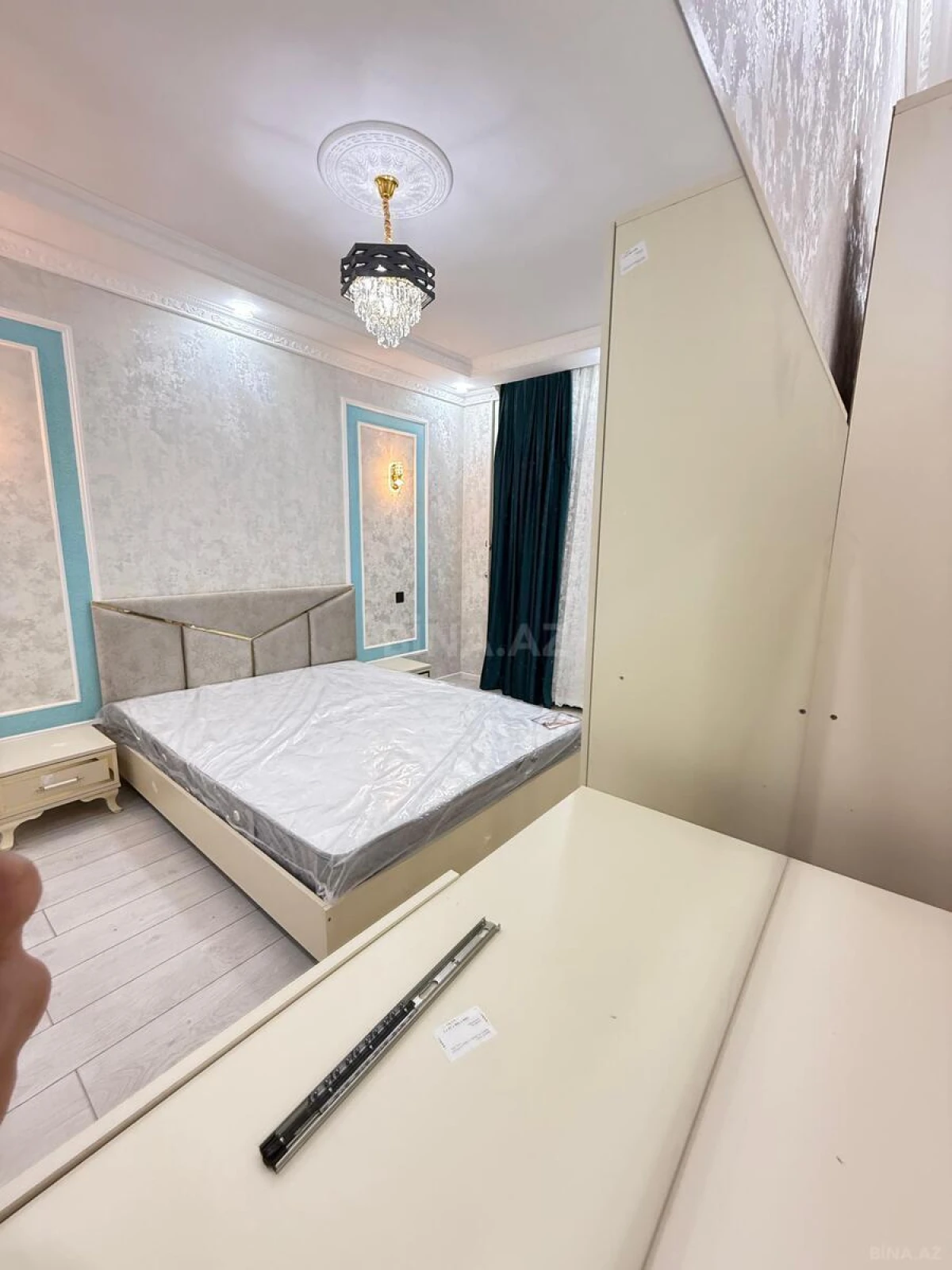 Satılır 2 otaqlı mənzil 65 m²