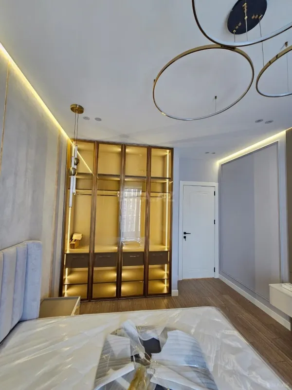Satılır 3 otaqlı mənzil 103 m²