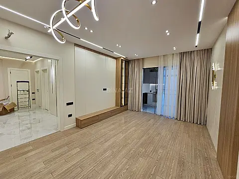 Satılır 3 otaqlı mənzil 103 m²
