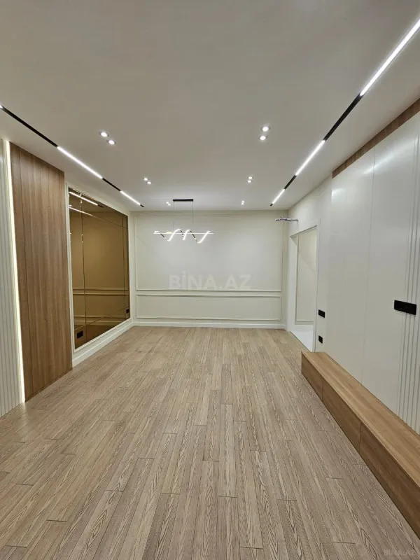 Satılır 3 otaqlı mənzil 103 m²