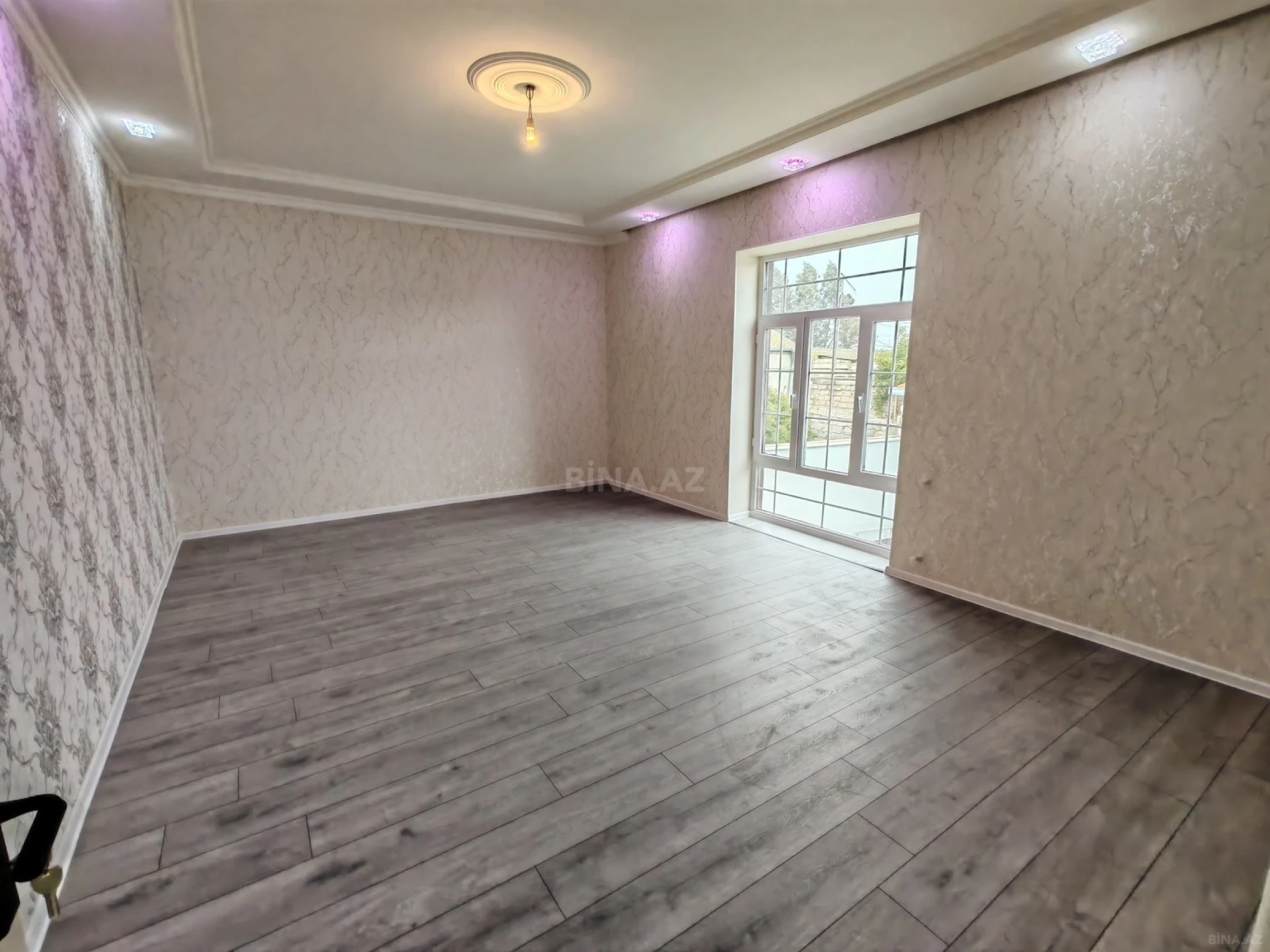 Satılır 4 otaqlı həyət evi 120 m²