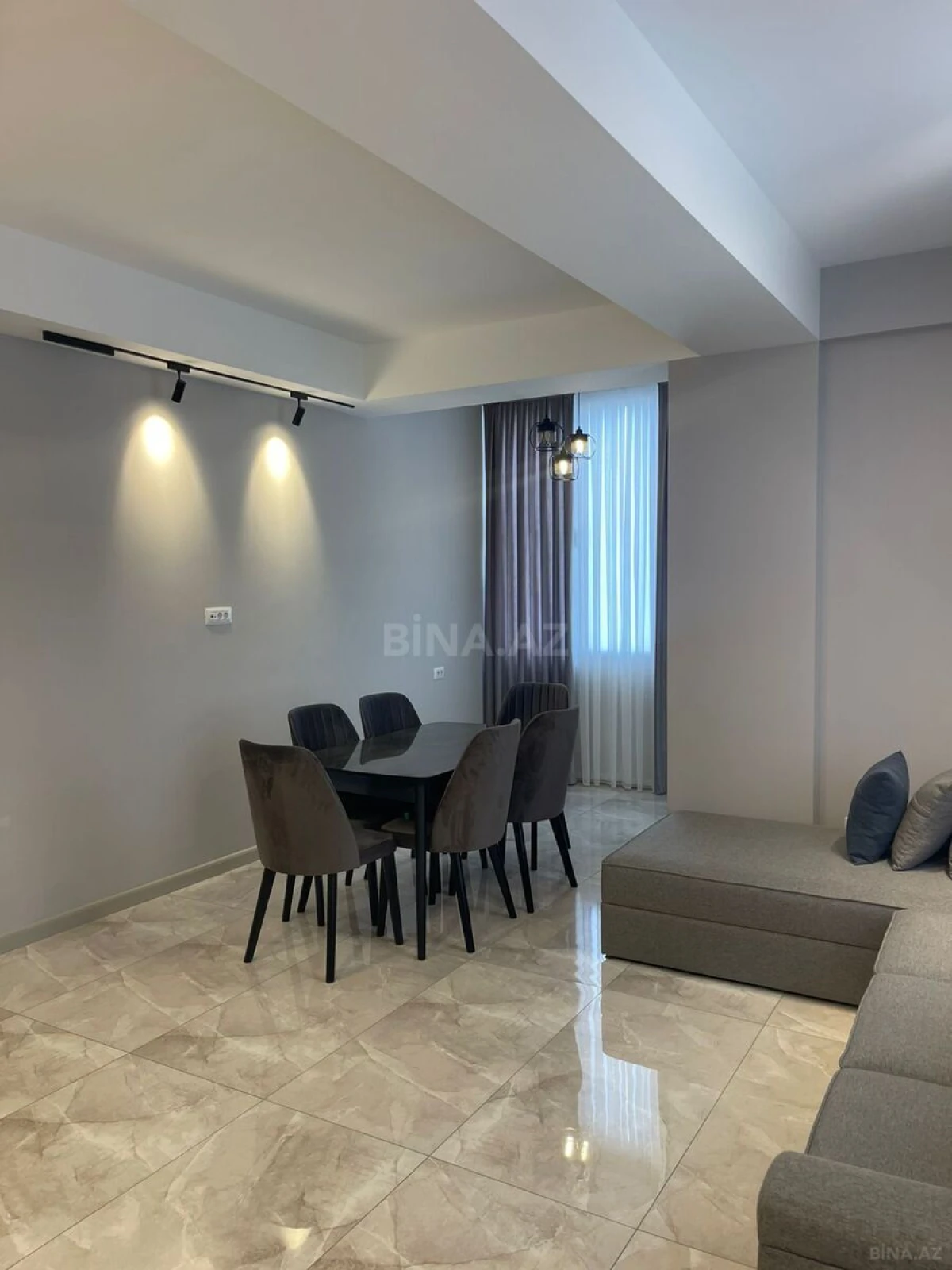 Kirayə verilir 3 otaqlı mənzil 100 m²