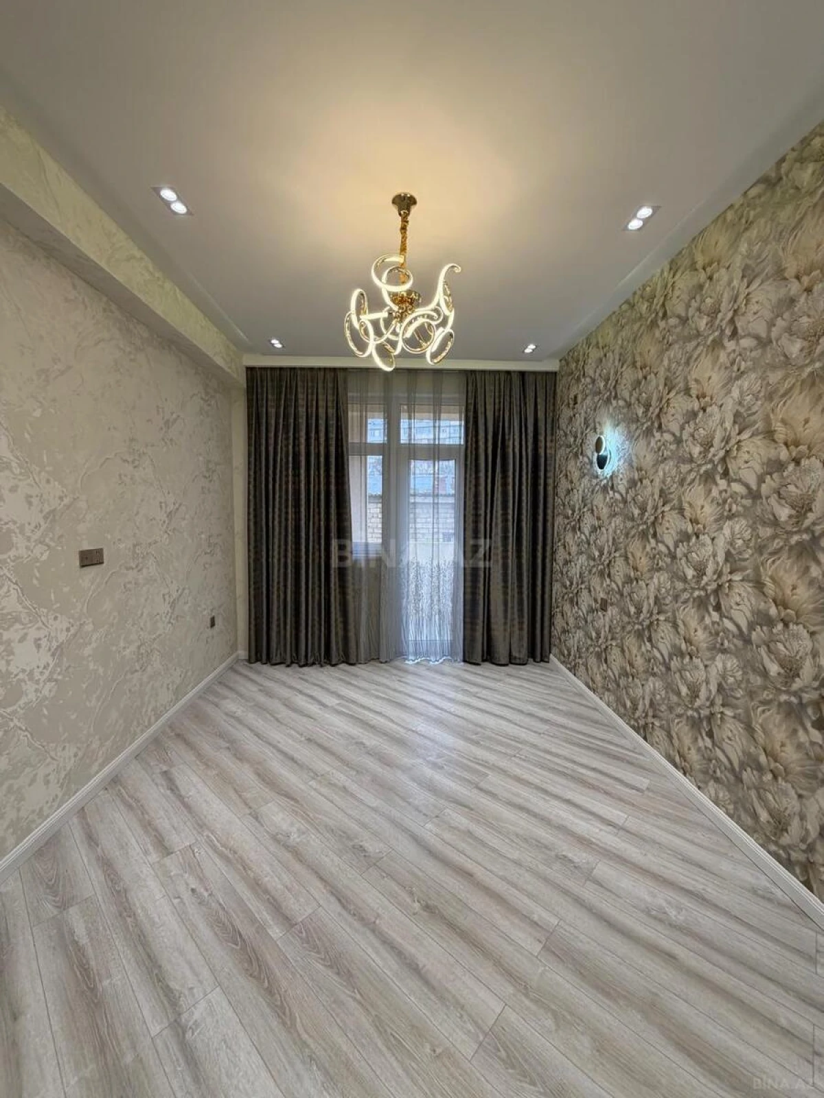 Satılır 3 otaqlı mənzil 75 m²