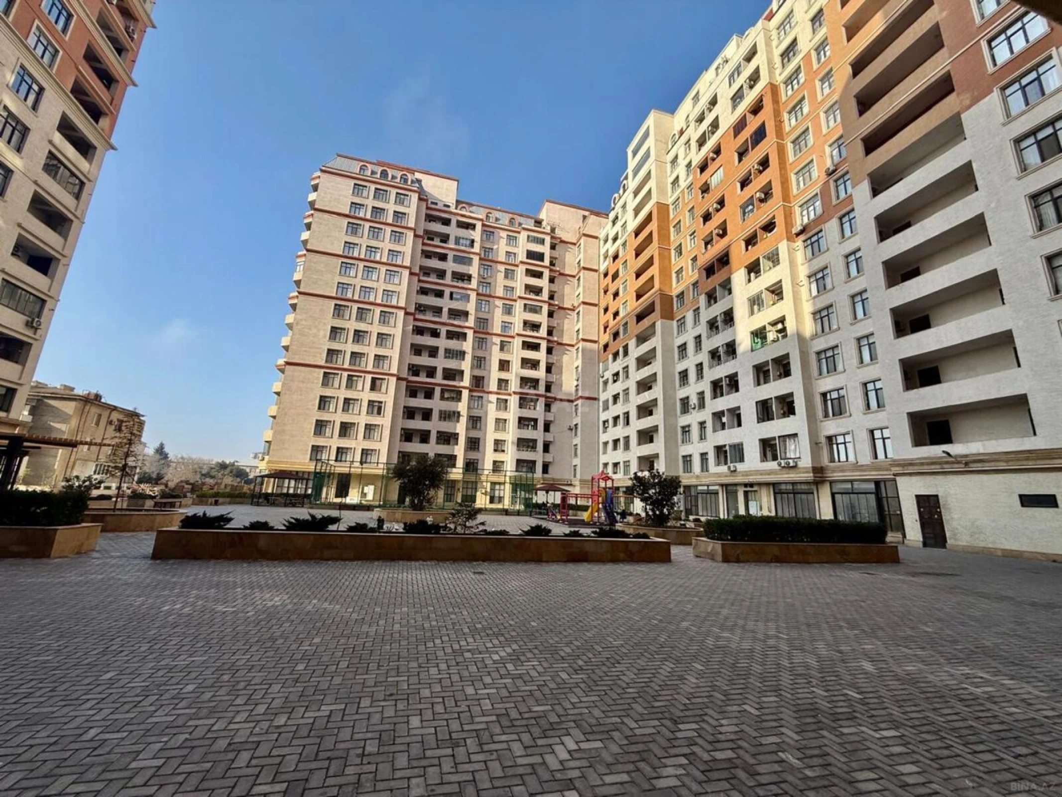 Satılır obyekt 58 m²