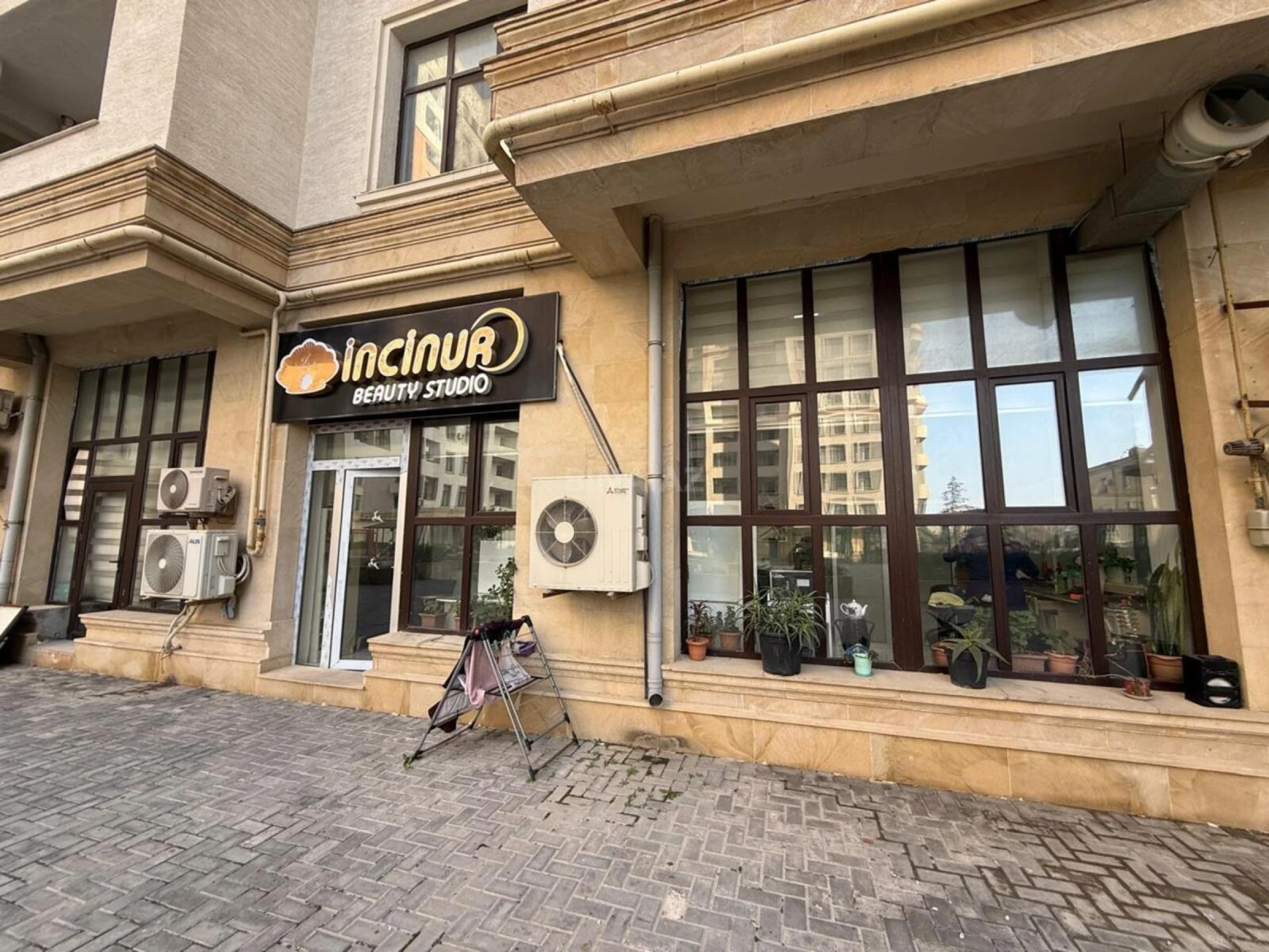 Satılır obyekt 58 m²