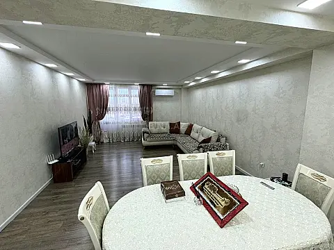 Satılır 3 otaqlı mənzil 130 m² — Xırdalan 3 otaq 130.00 m²