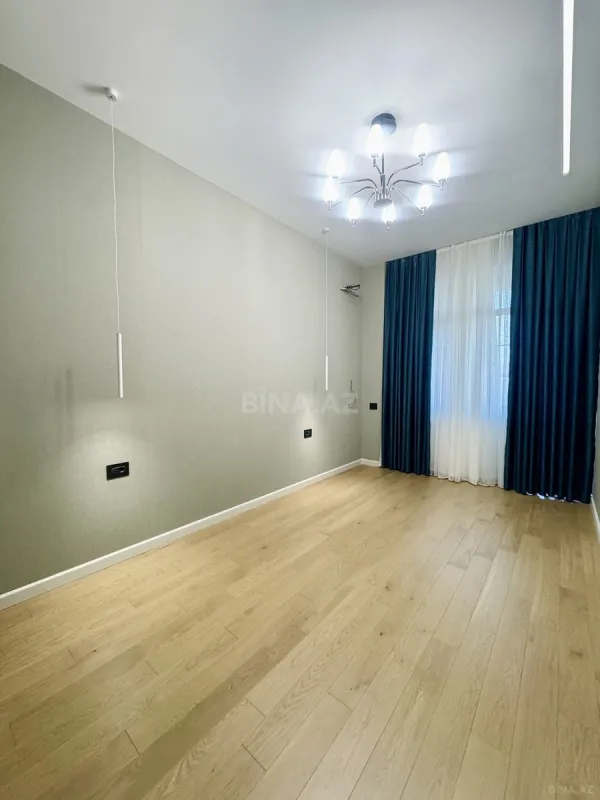 Satılır 2 otaqlı mənzil 68 m²