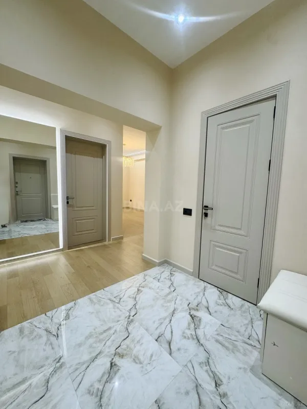 Satılır 2 otaqlı mənzil 68 m²